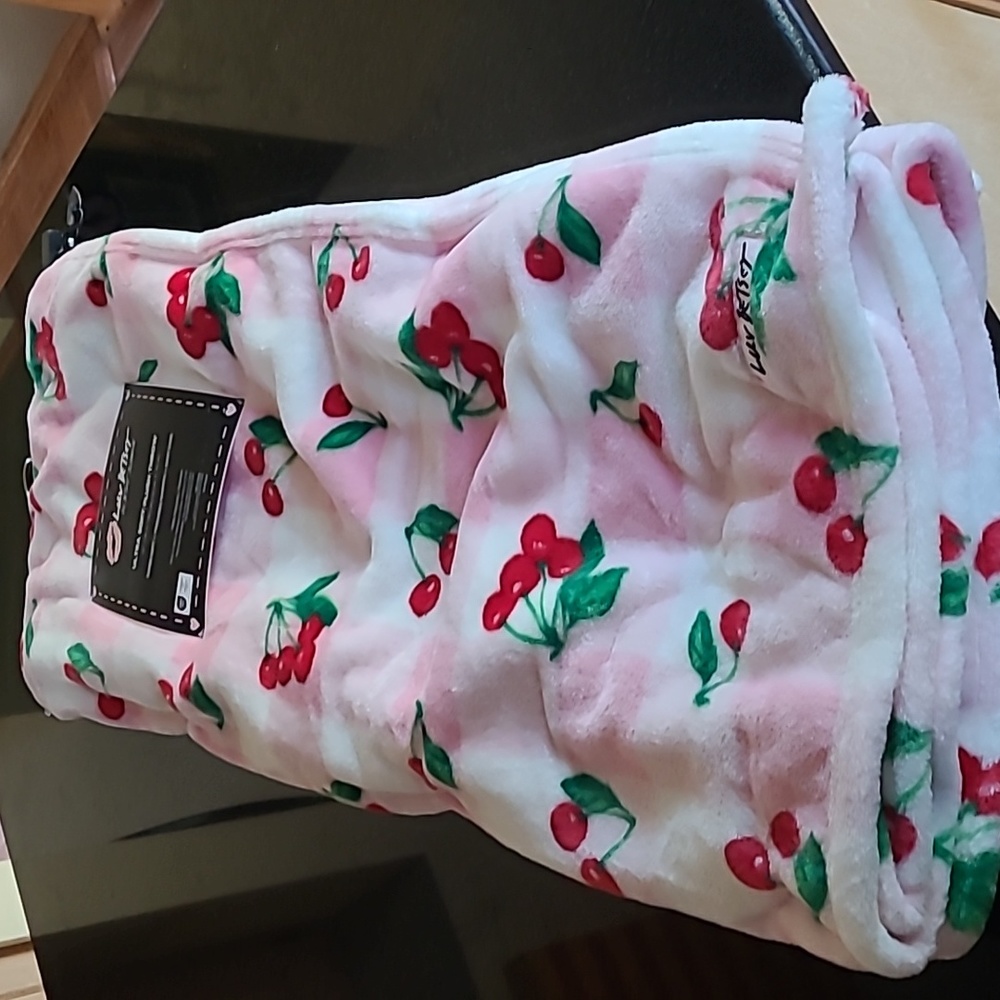 Betsey Johnson Plush Throw